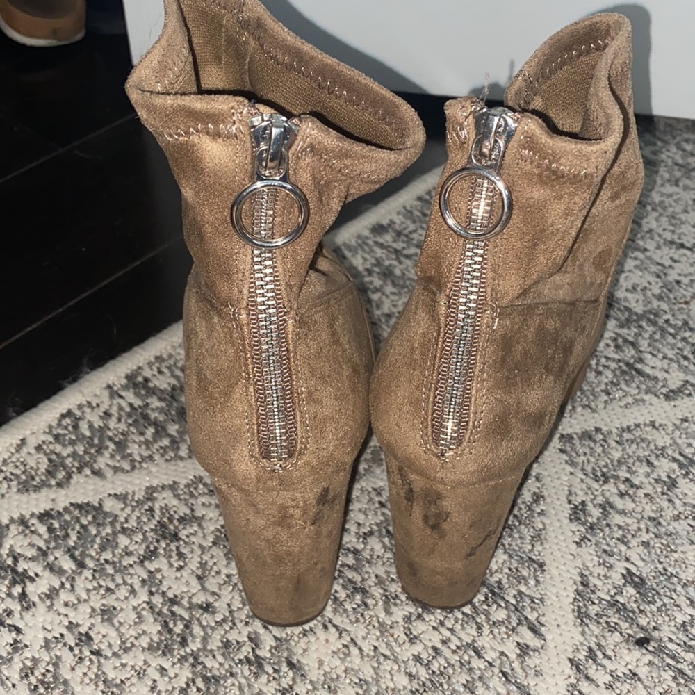 Tan booties! - Picture 4 of 7